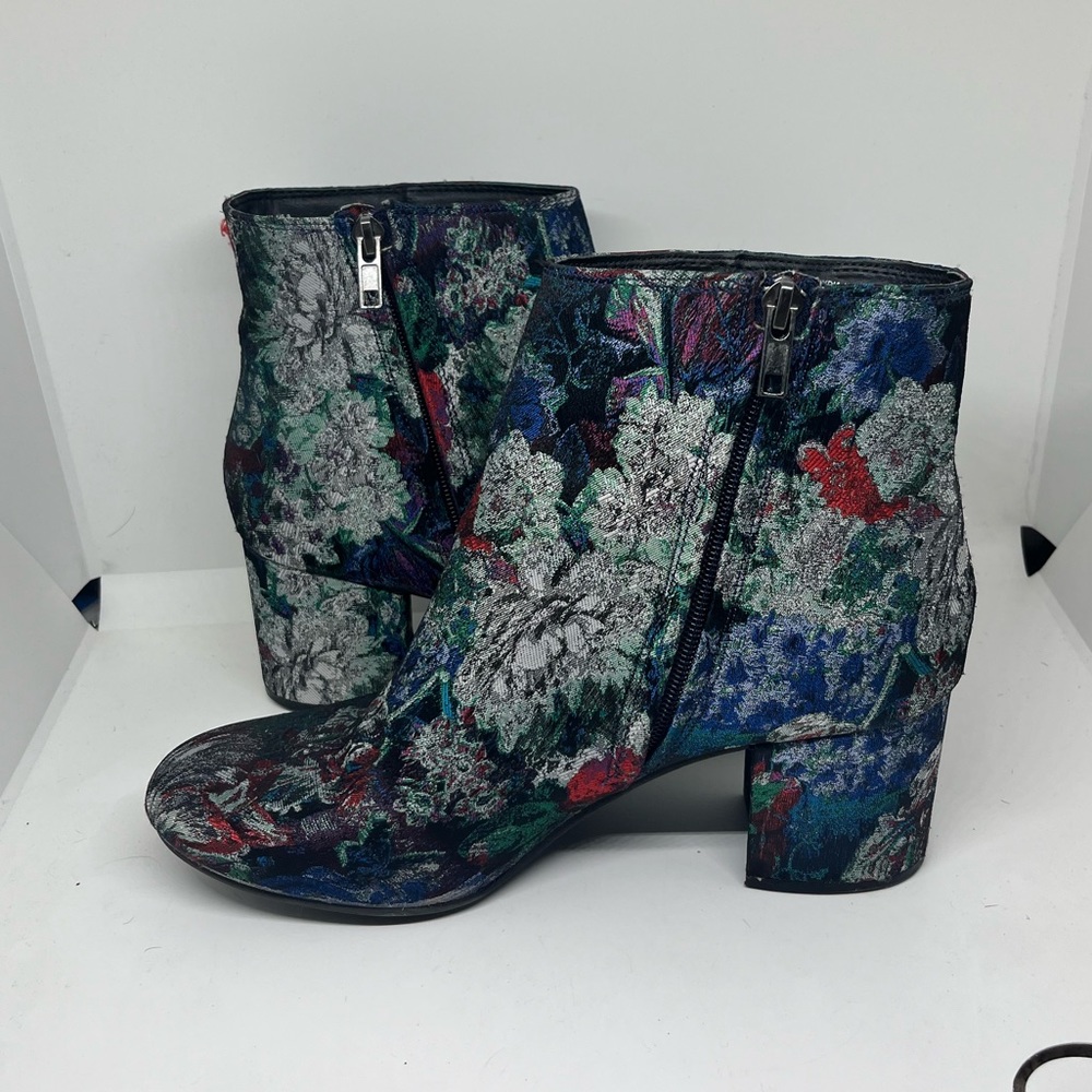 ZigiSoho Heeled Tapestry Bootie